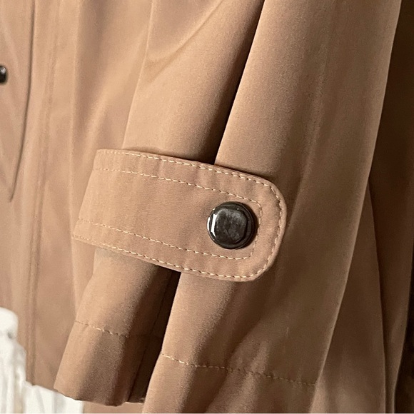 All weather jacket size XL. Button on/off hood. Miss Gallery water-resistant - Picture 6 of 14